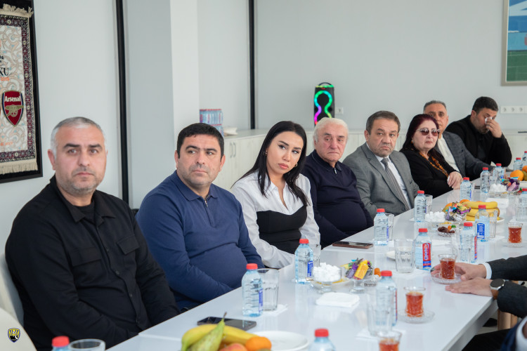 “Qayıtmayan igidim, zəfərimin İlqarı” kitabı “Kəpəz” PFK-da təqdim olunub